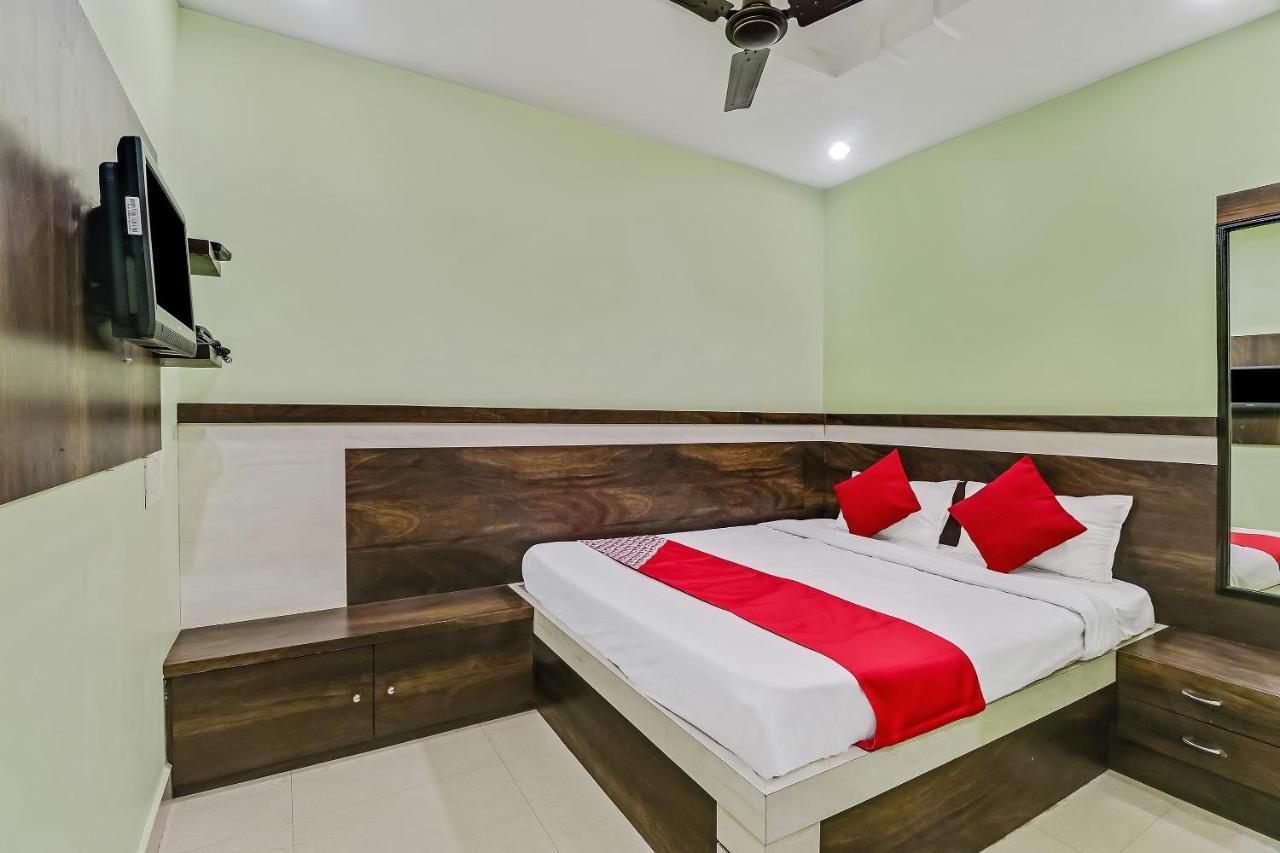 Super Hotel O Royal Raj Nandgaon ภายนอก รูปภาพ